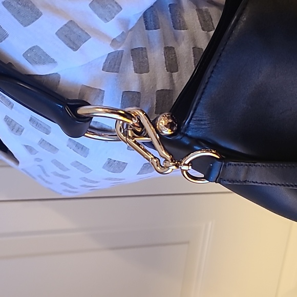 Authentic Coach Purse - Picture 4 of 8